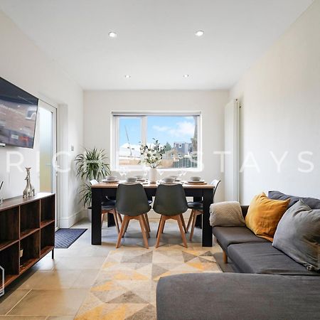 Watford Large 5Br Home - Contractors & Families 외부 사진