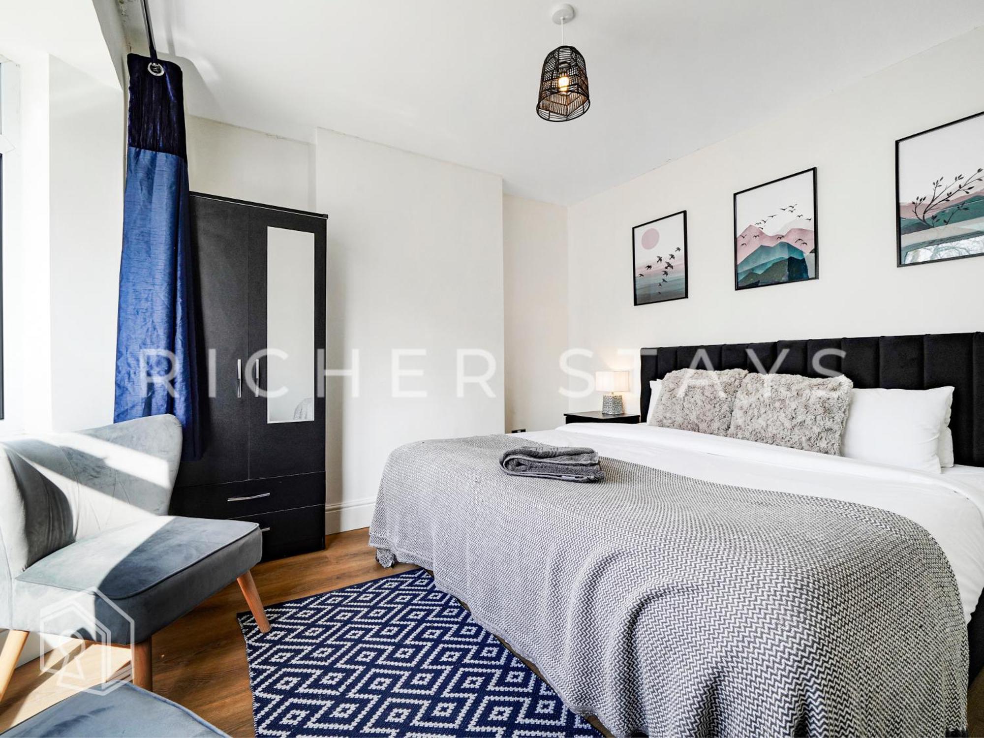 Watford Large 5Br Home - Contractors & Families 외부 사진
