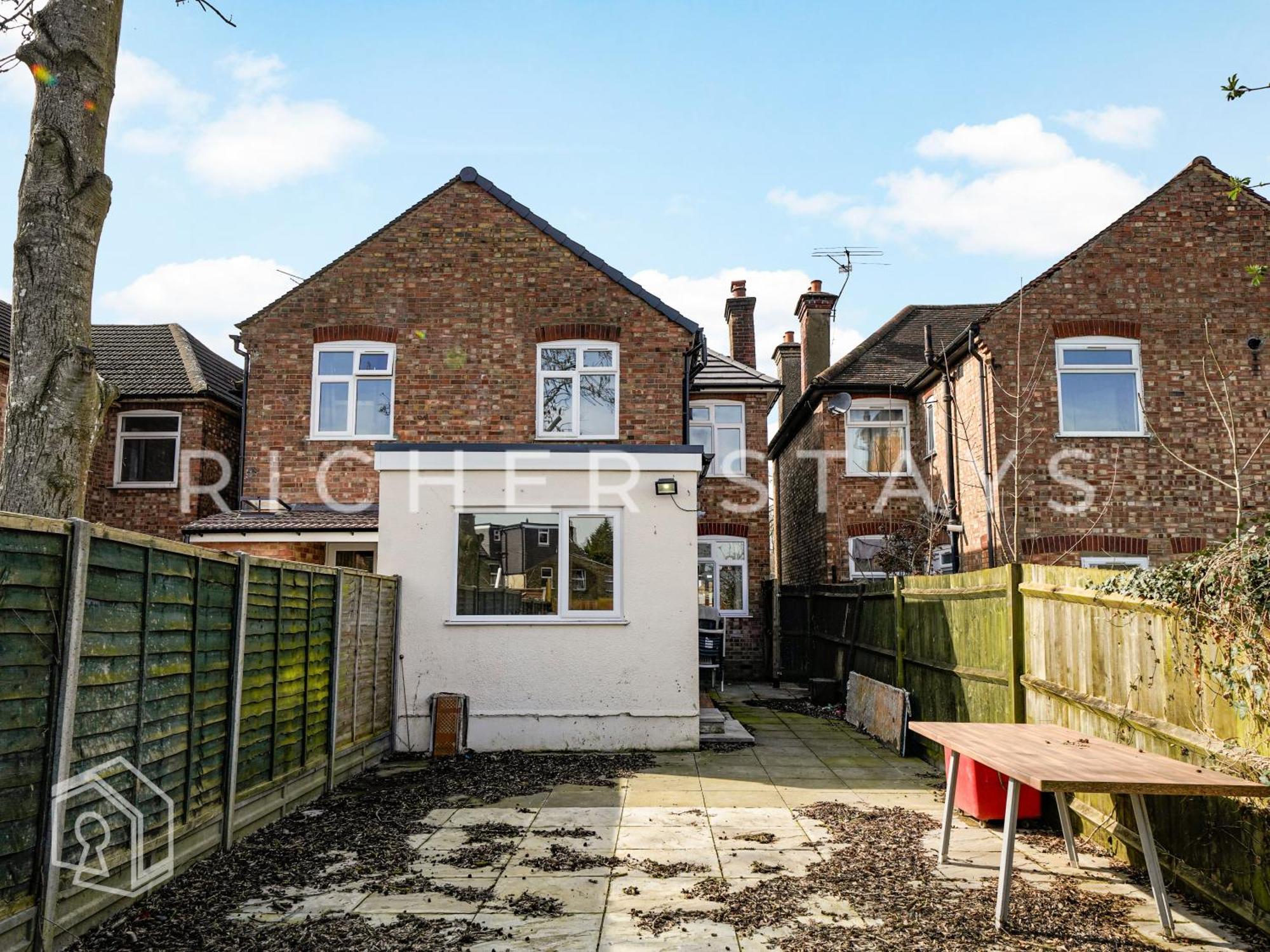Watford Large 5Br Home - Contractors & Families 외부 사진